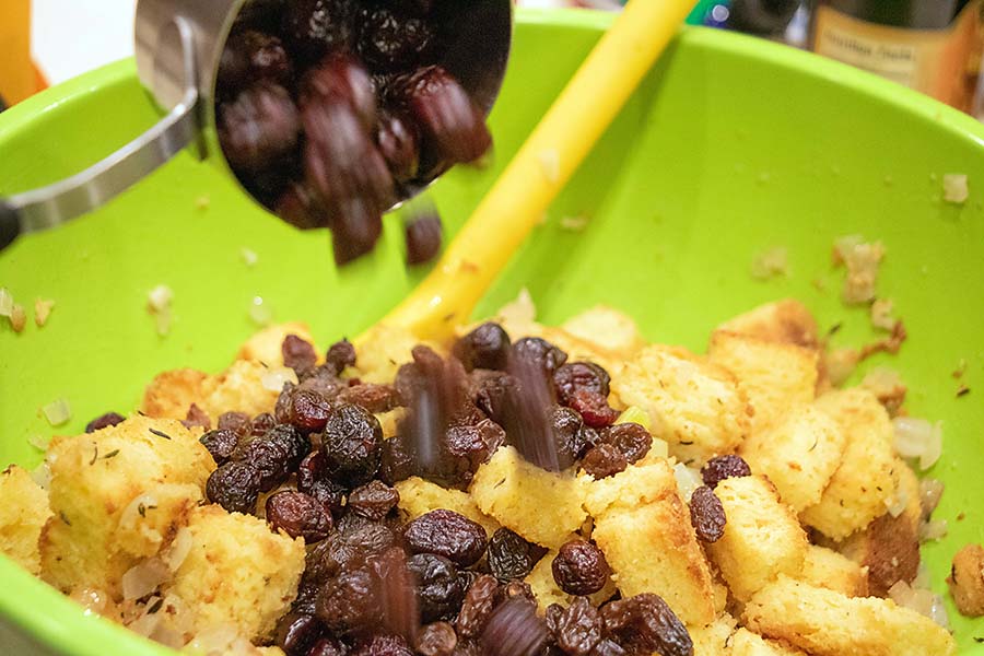 Raisin Bread Stuffing with Cranberries the chef mimi blog